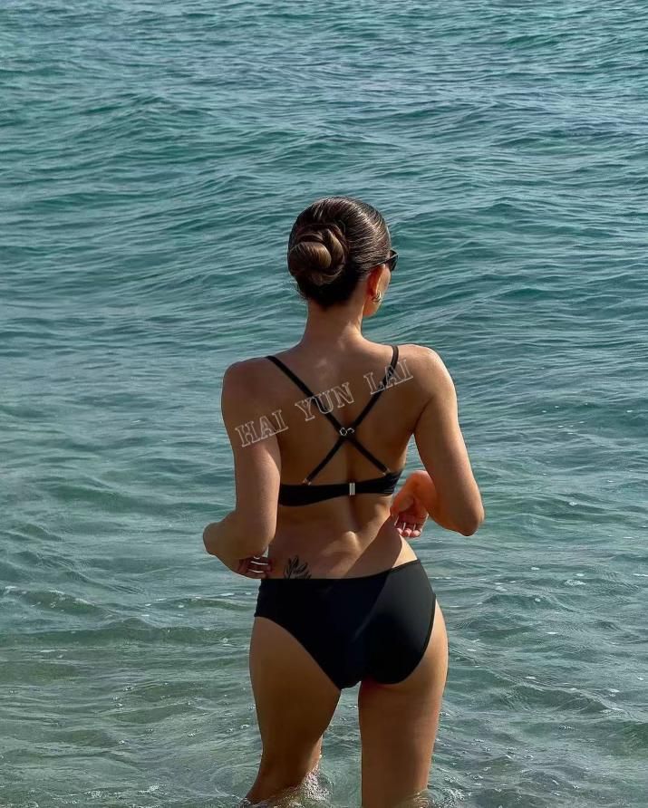 2025 Negro TIKtok Sexy Bikini Sport Cuello Alto Bañador Mujer
